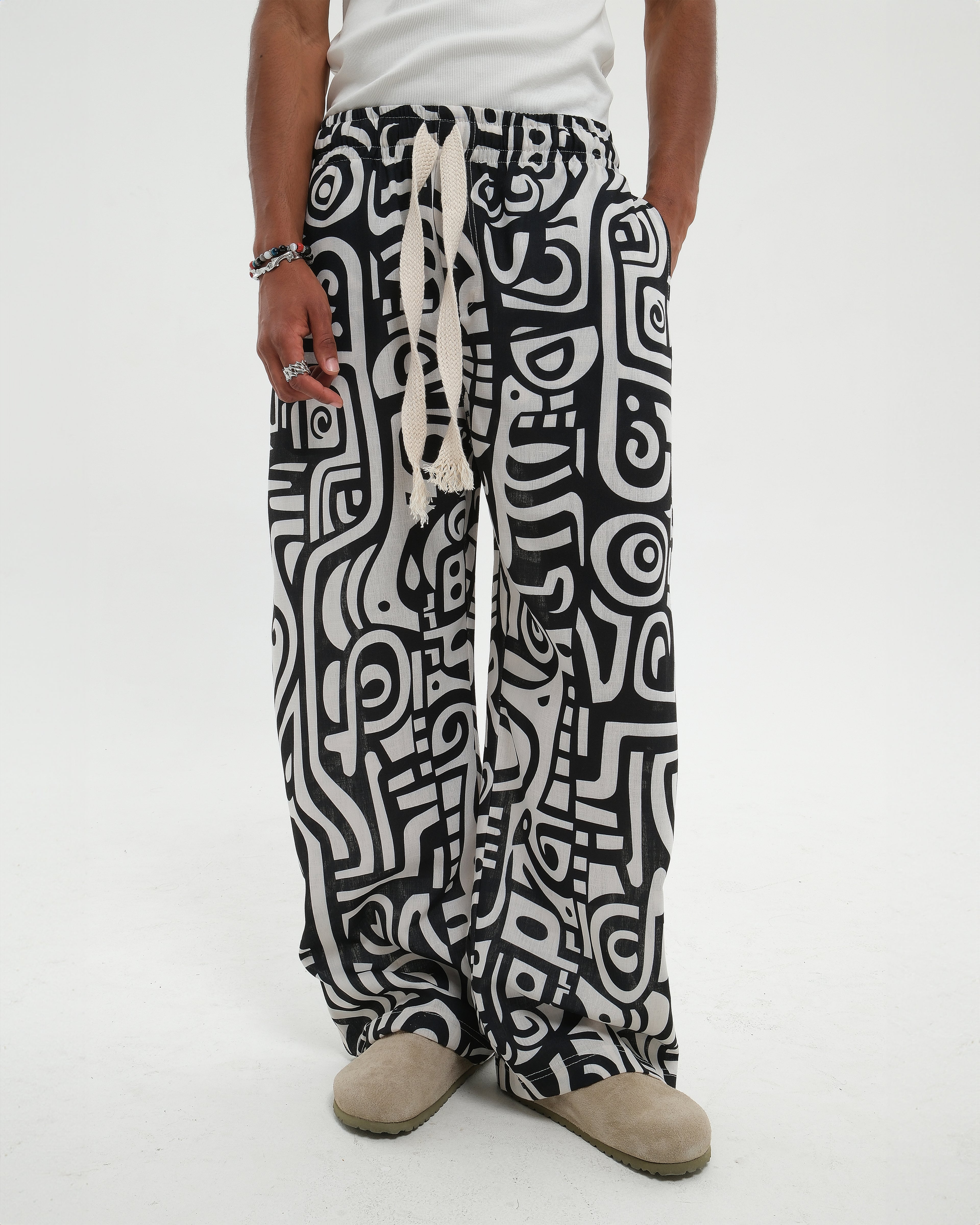 MAORI BLACK LOOSE PANTS
