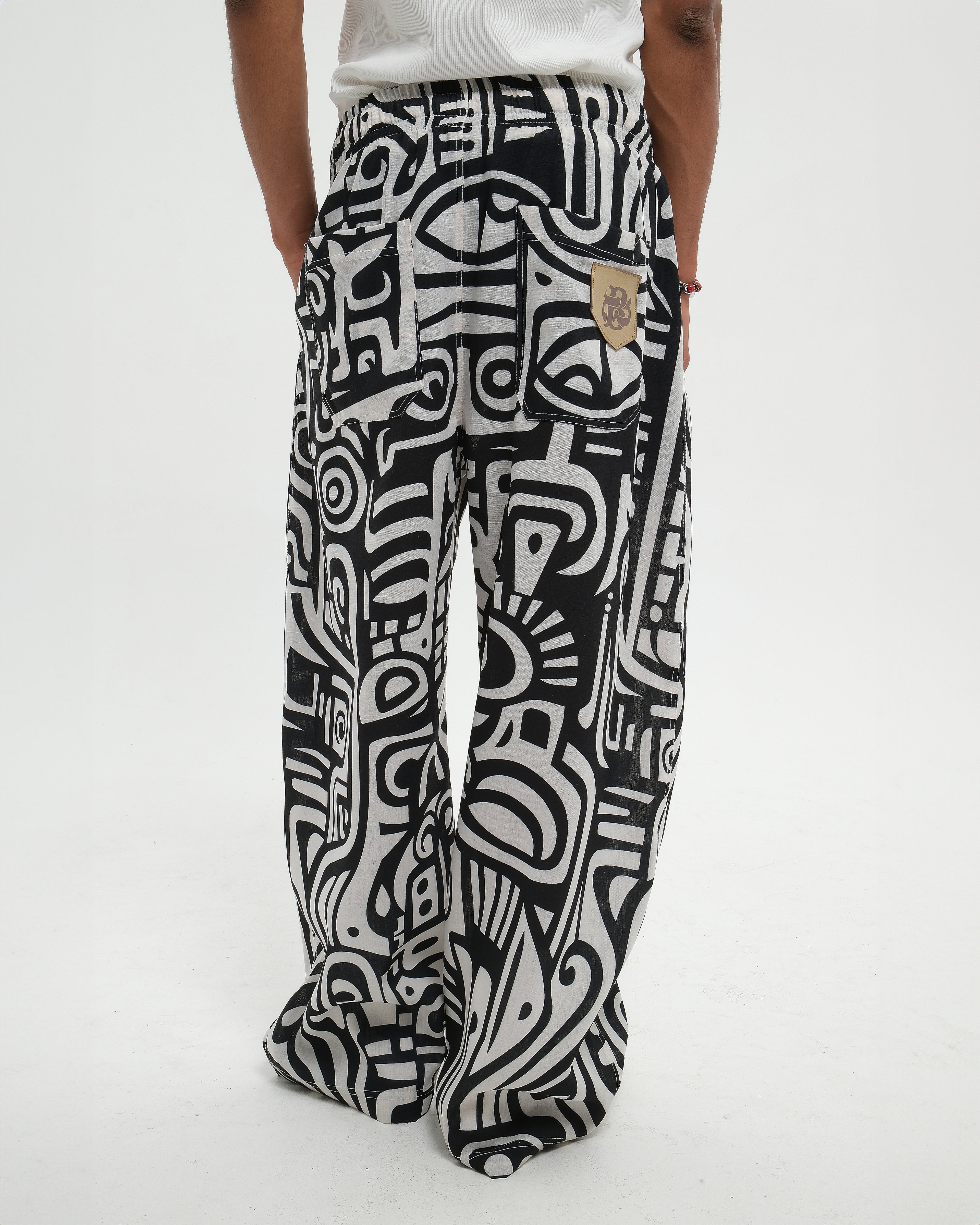 MAORI BLACK LOOSE PANTS