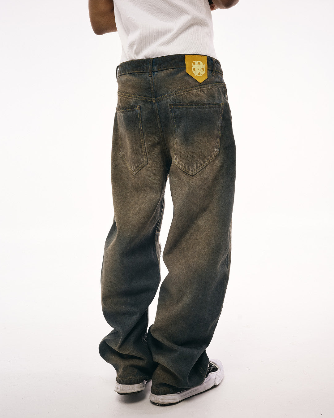 SAND STORM WASH WIDE FIT DENIM