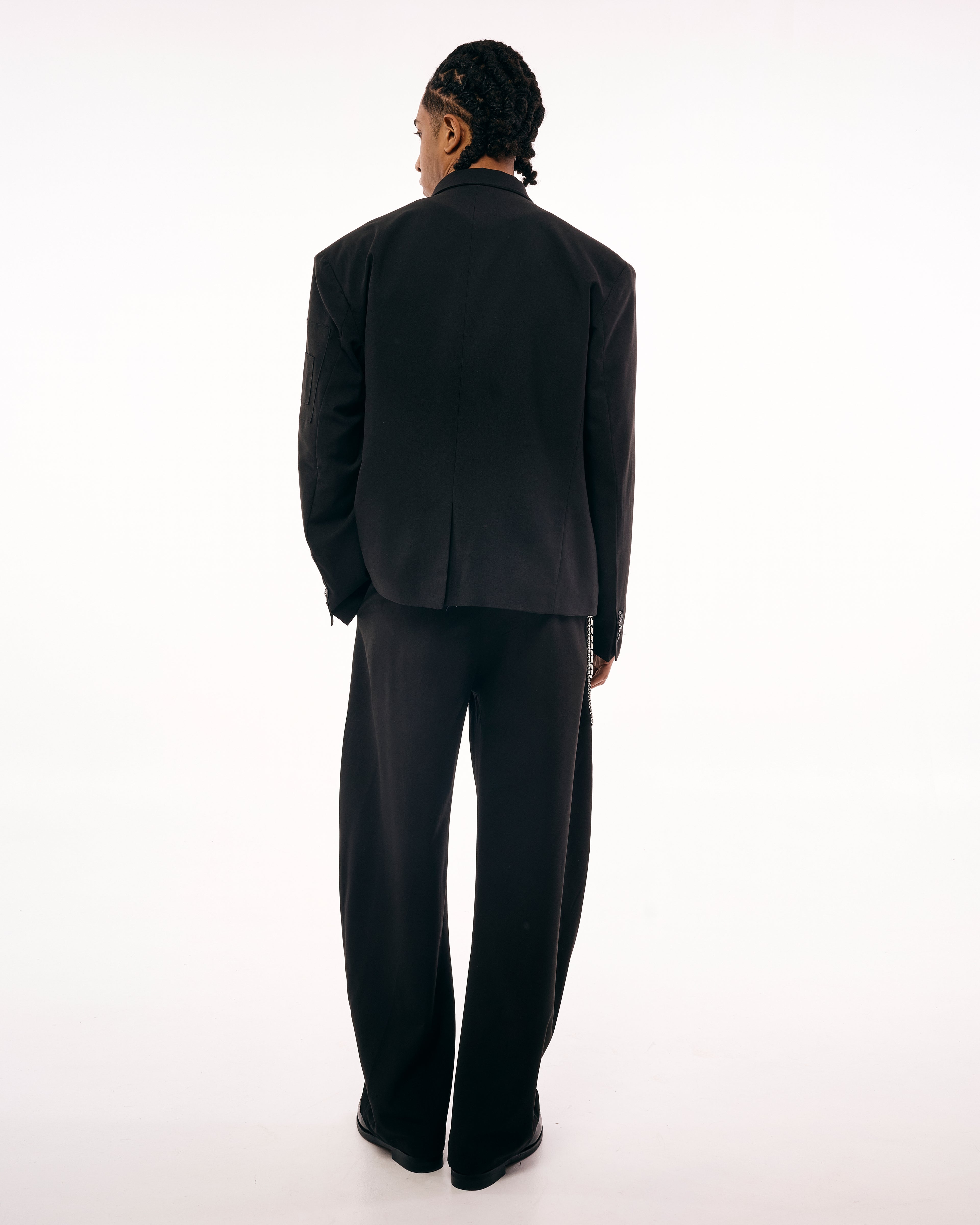 OFF RULES SUIT BLACK