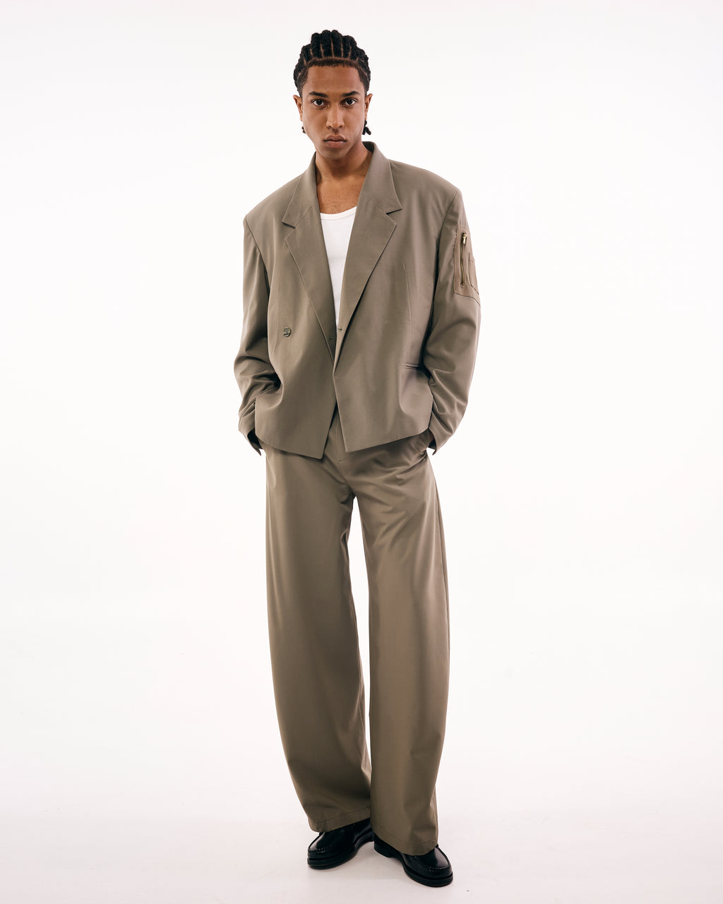 OFF RULES SUIT OLIVE