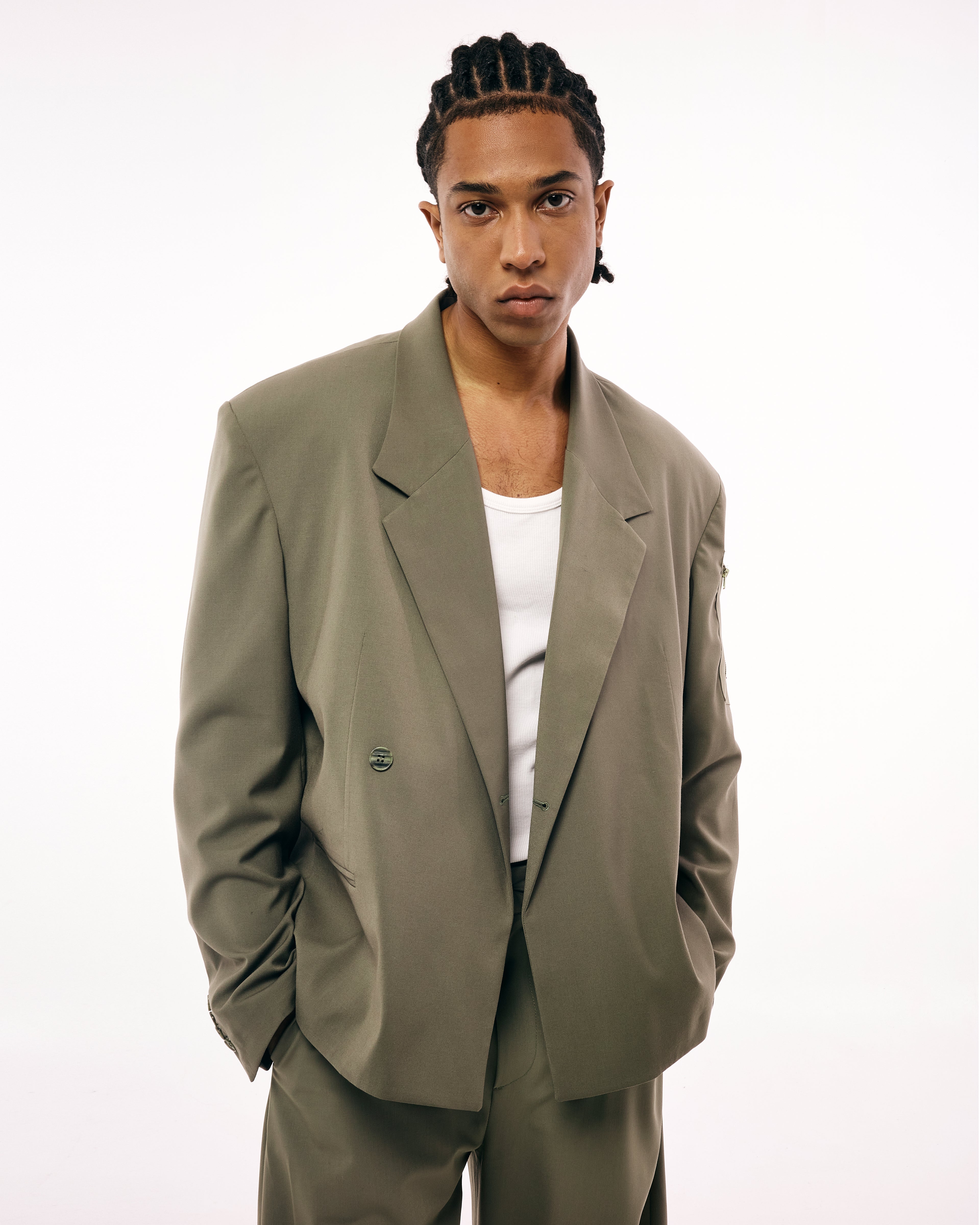 OFF RULES SUIT OLIVE