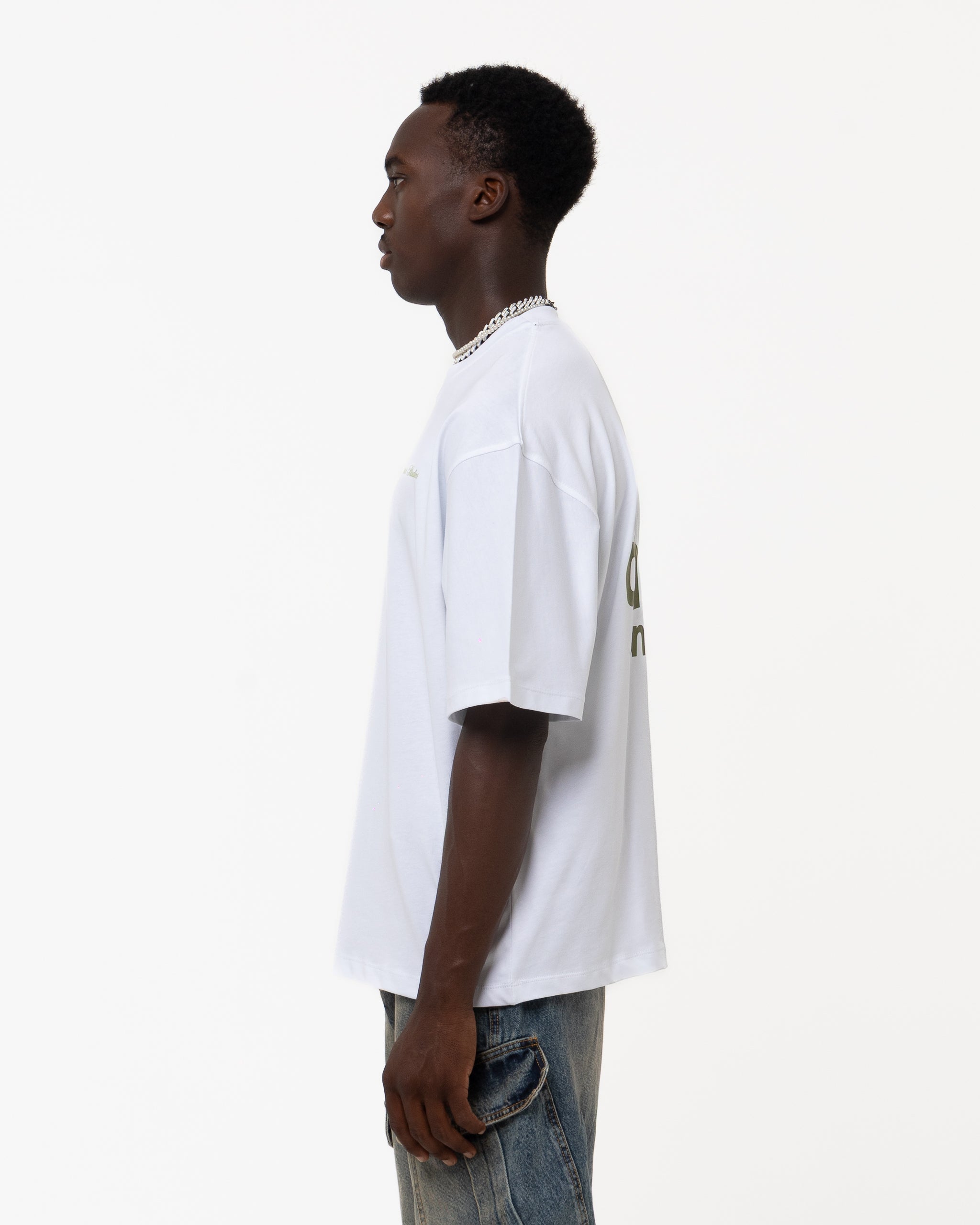 CRUSH ON U WHITE TEE
