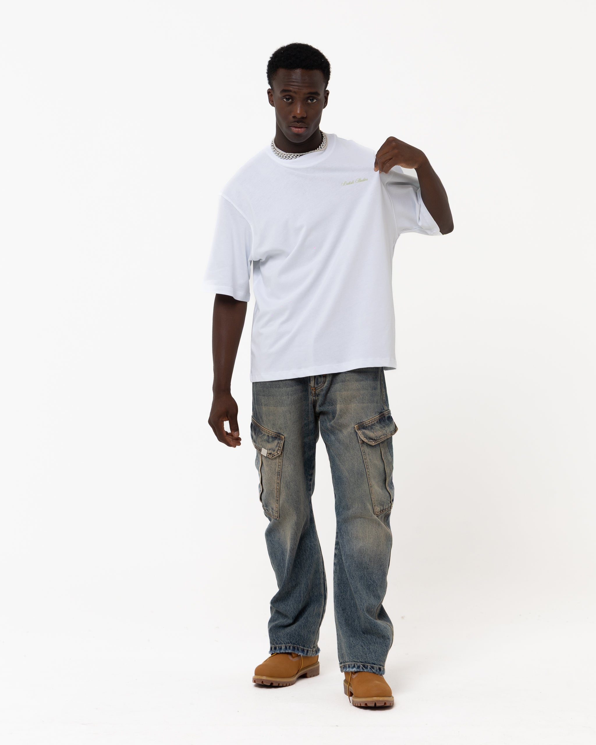 CRUSH ON U WHITE TEE