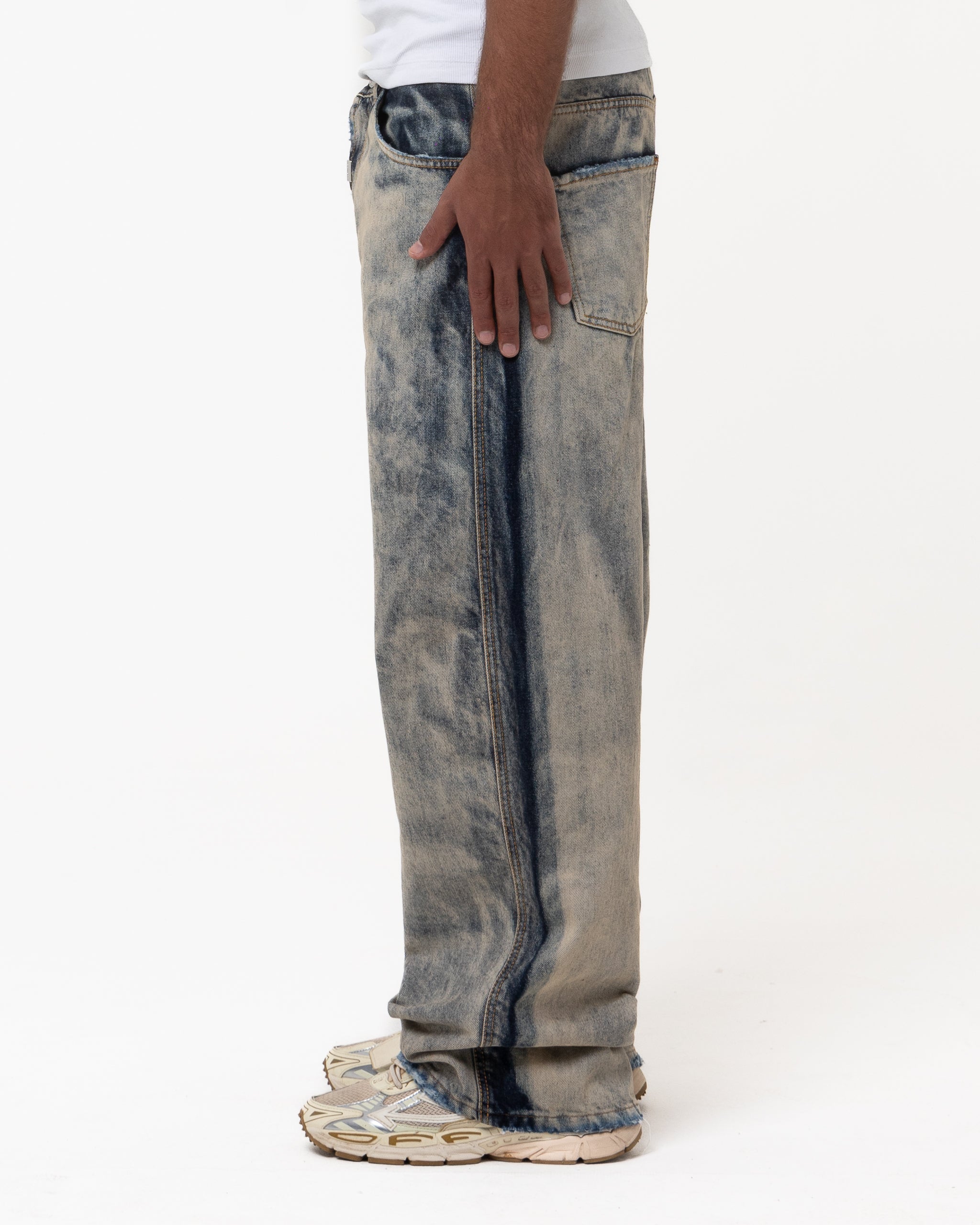 ICE WASH JEANS
