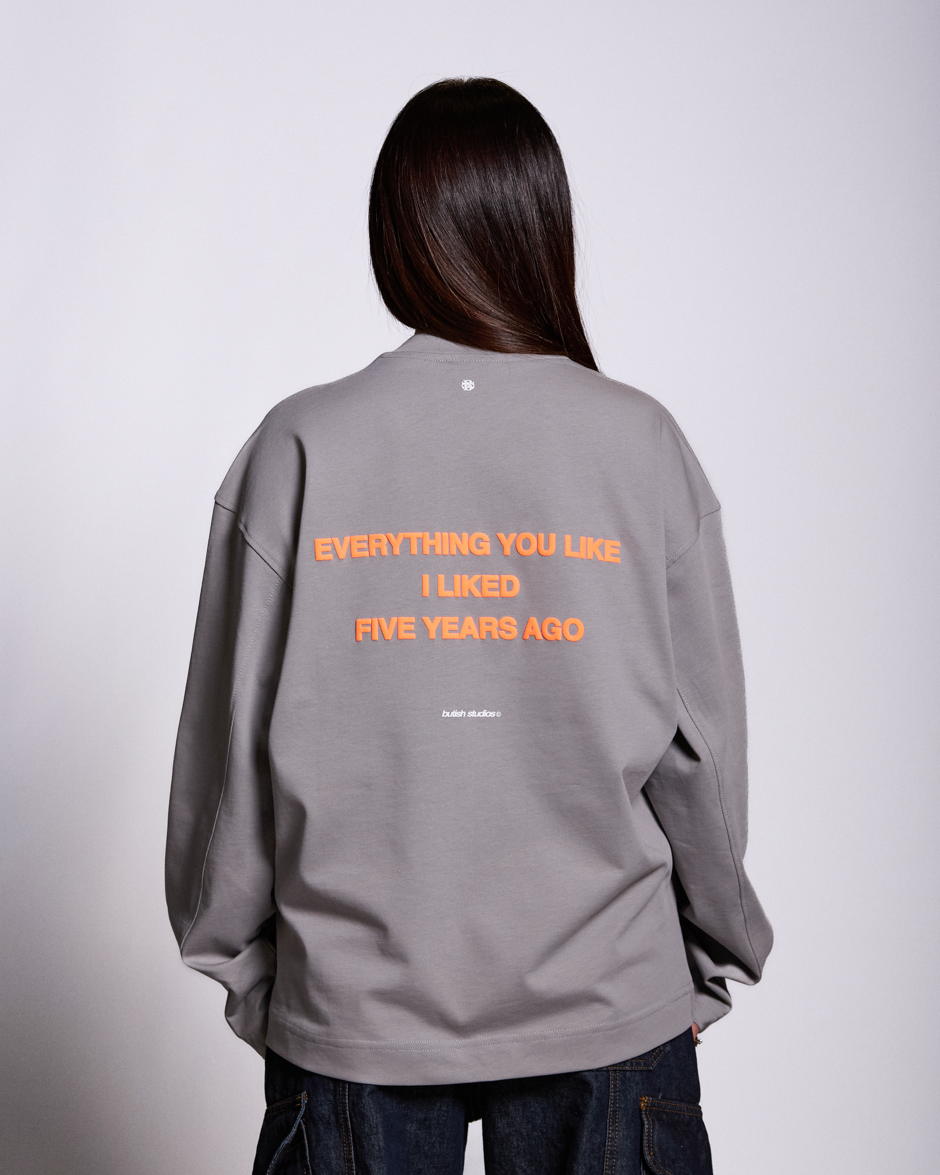 Butish felpa oversize cotone nera cappuccio polsini orlo