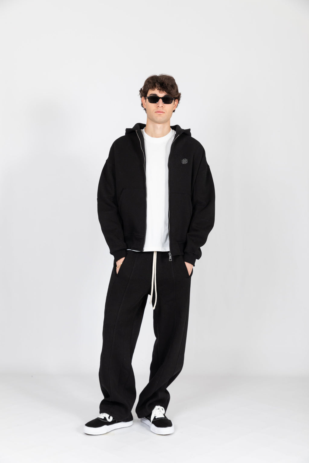 BLACK BOXY FIT TRACKSUIT