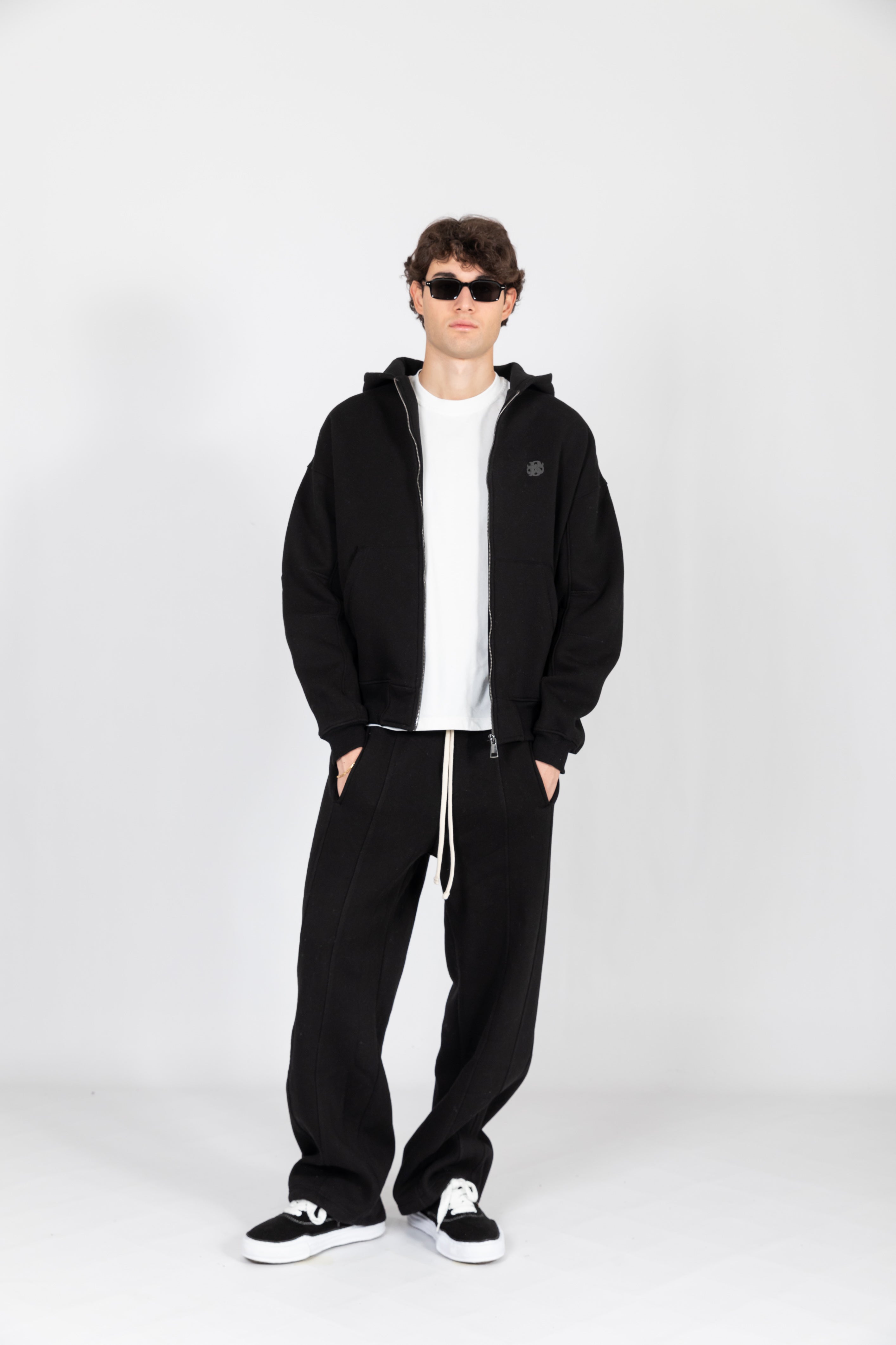 BLACK BOXY FIT TRACKSUIT
