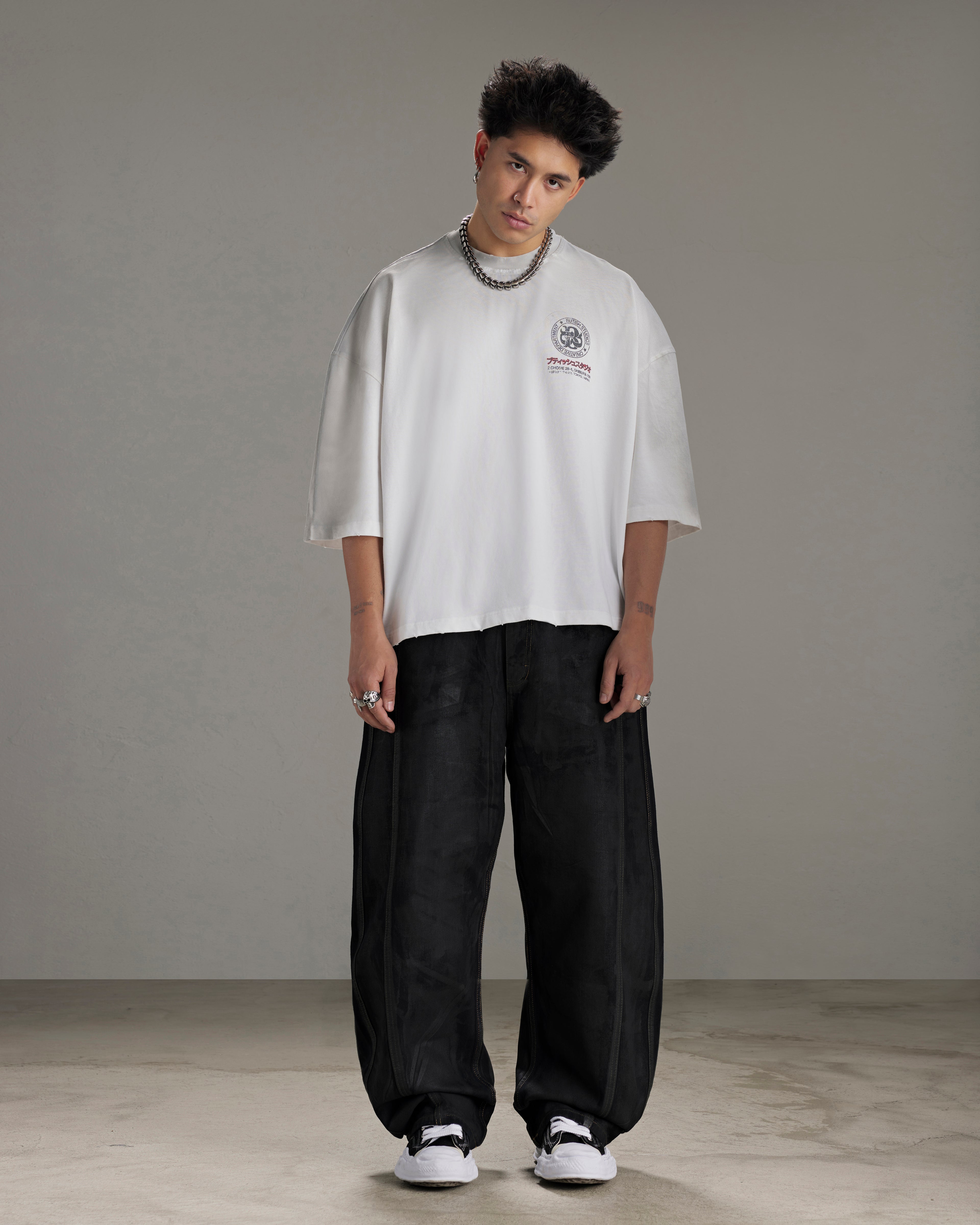 FASHION SERVICE WHITE TEE