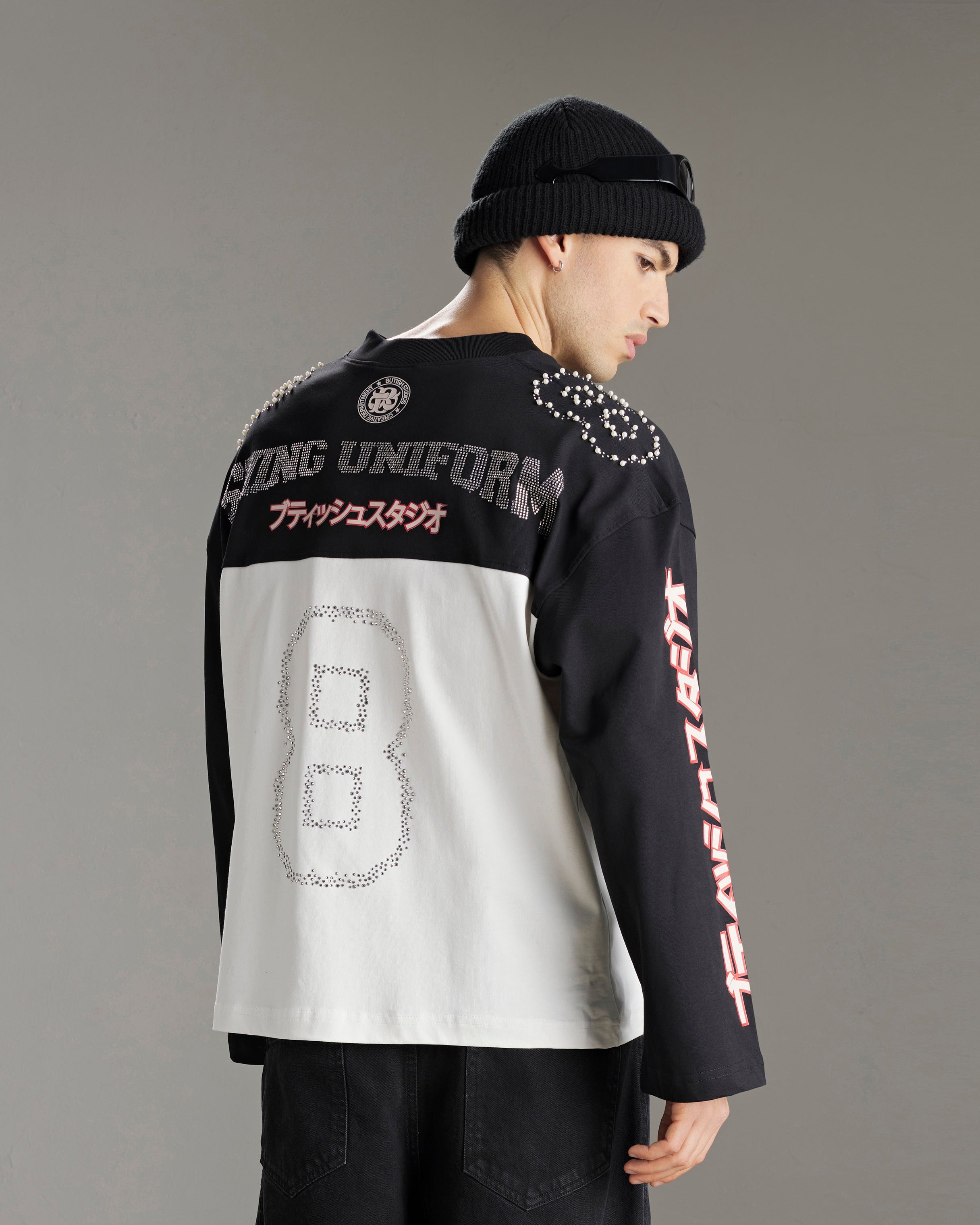 SHINING UNIFORM LONGSLEEVE - WHITE AND BLACK