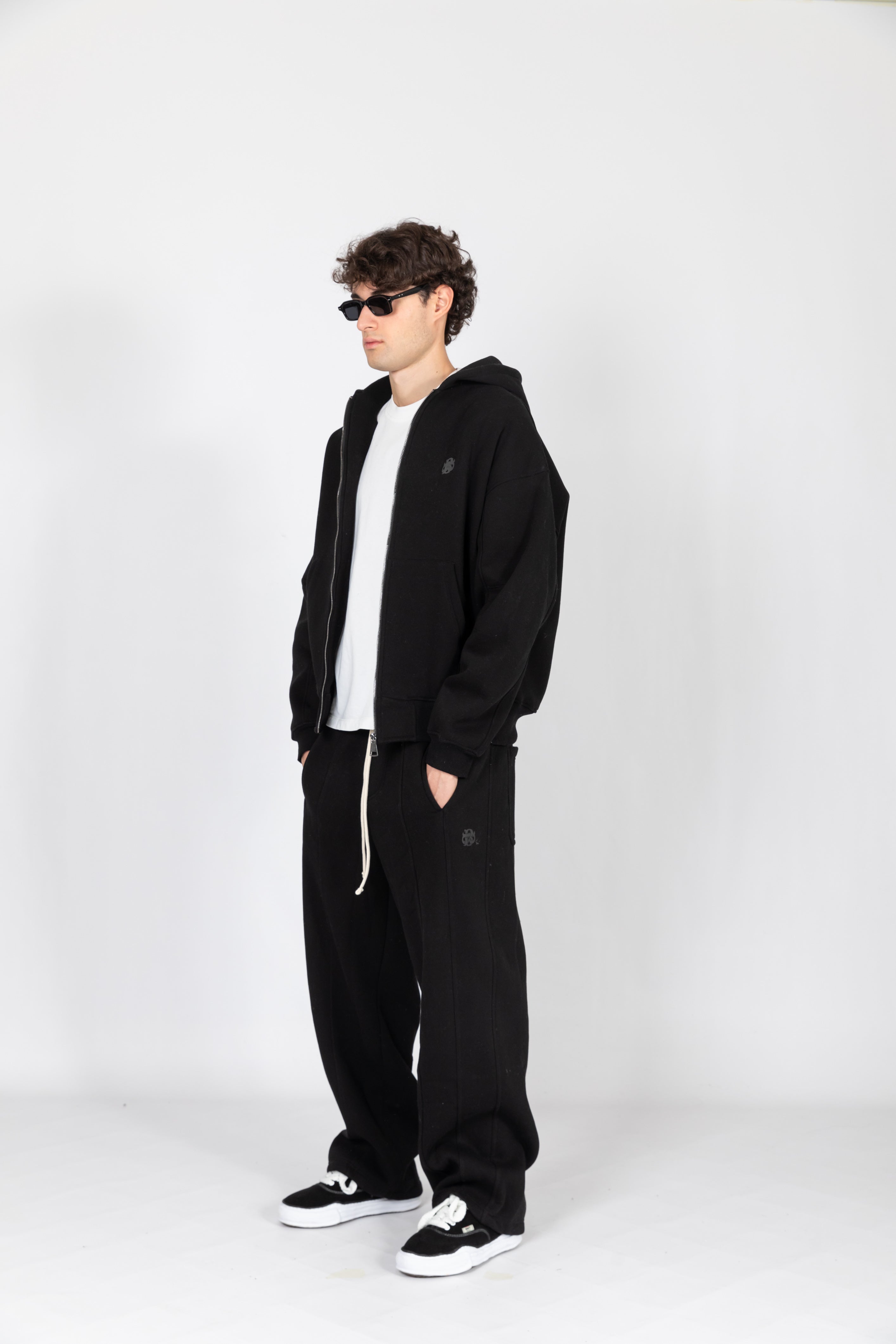 BLACK BOXY FIT TRACKSUIT