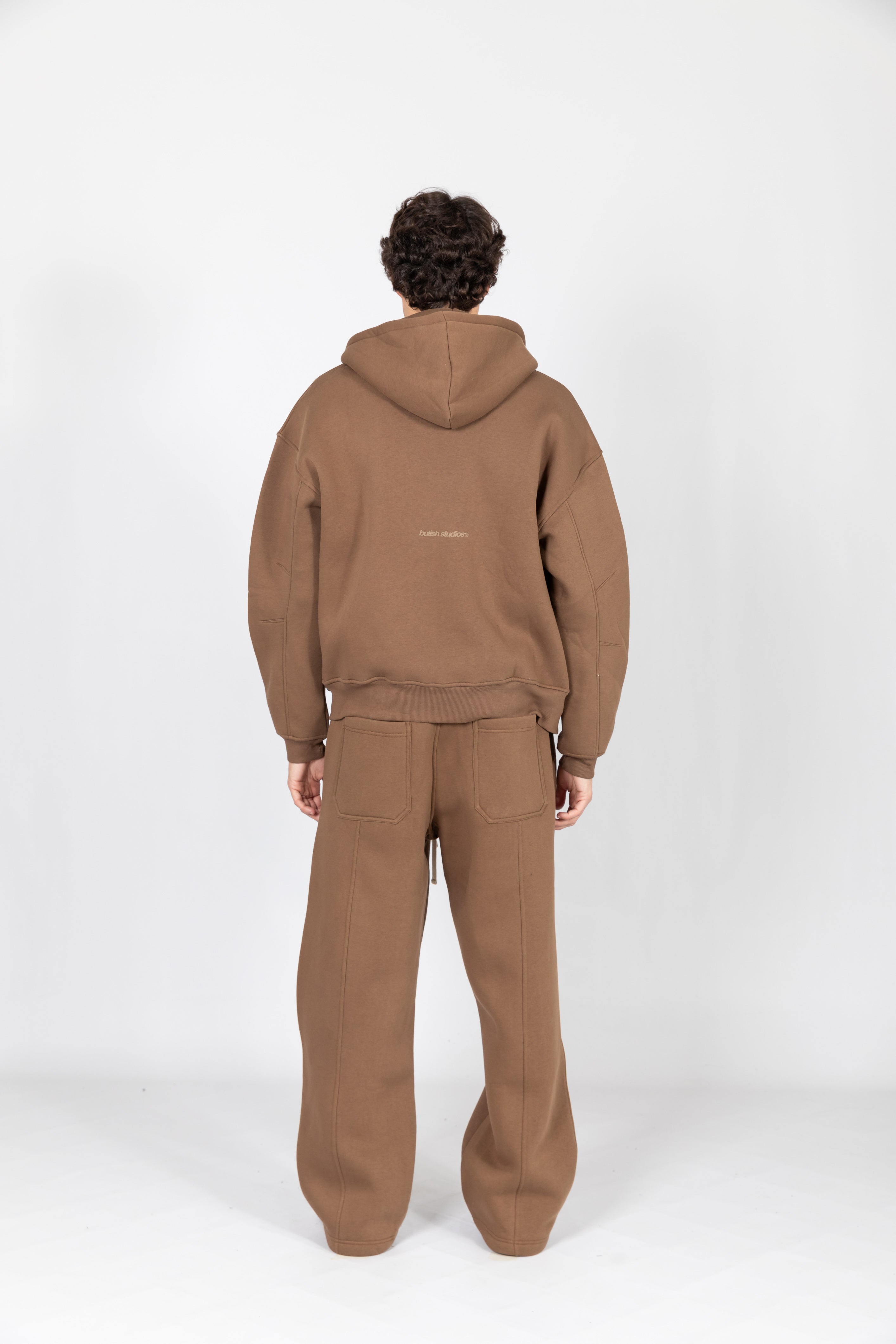 TUTA MARRONE CACAO BOXY FIT