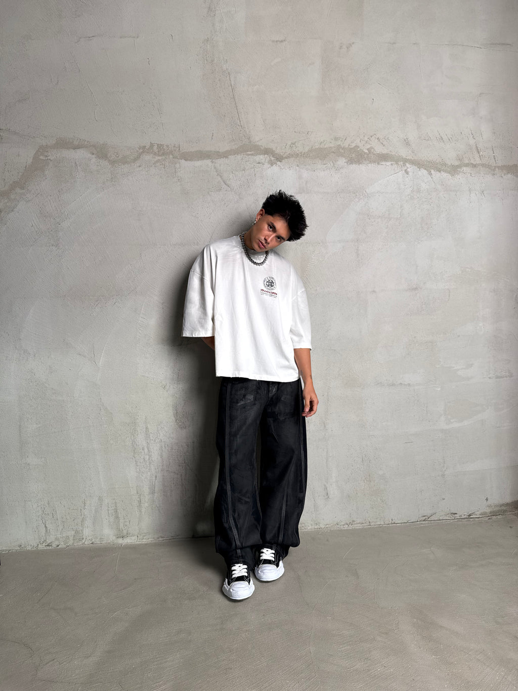 FASHION SERVICE WHITE TEE