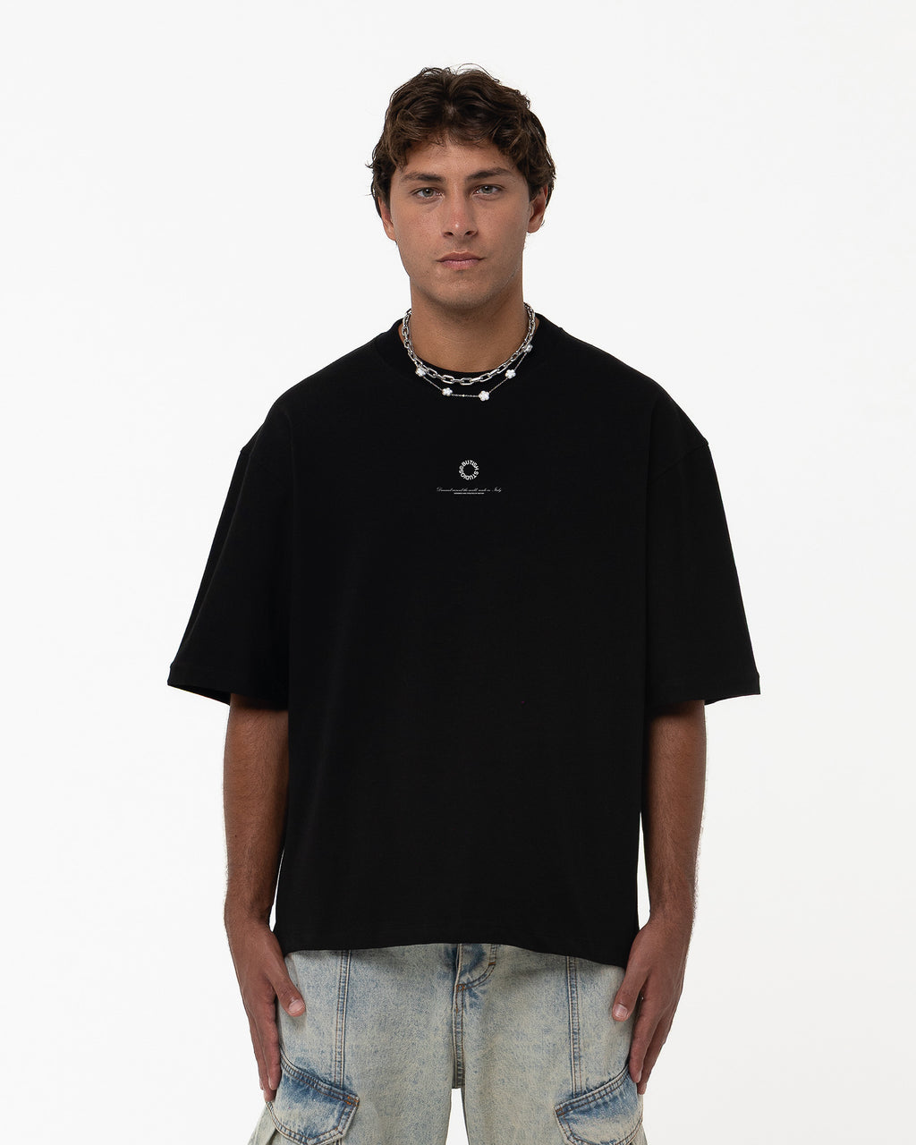 SMALL CIRCLE BLACK TEE