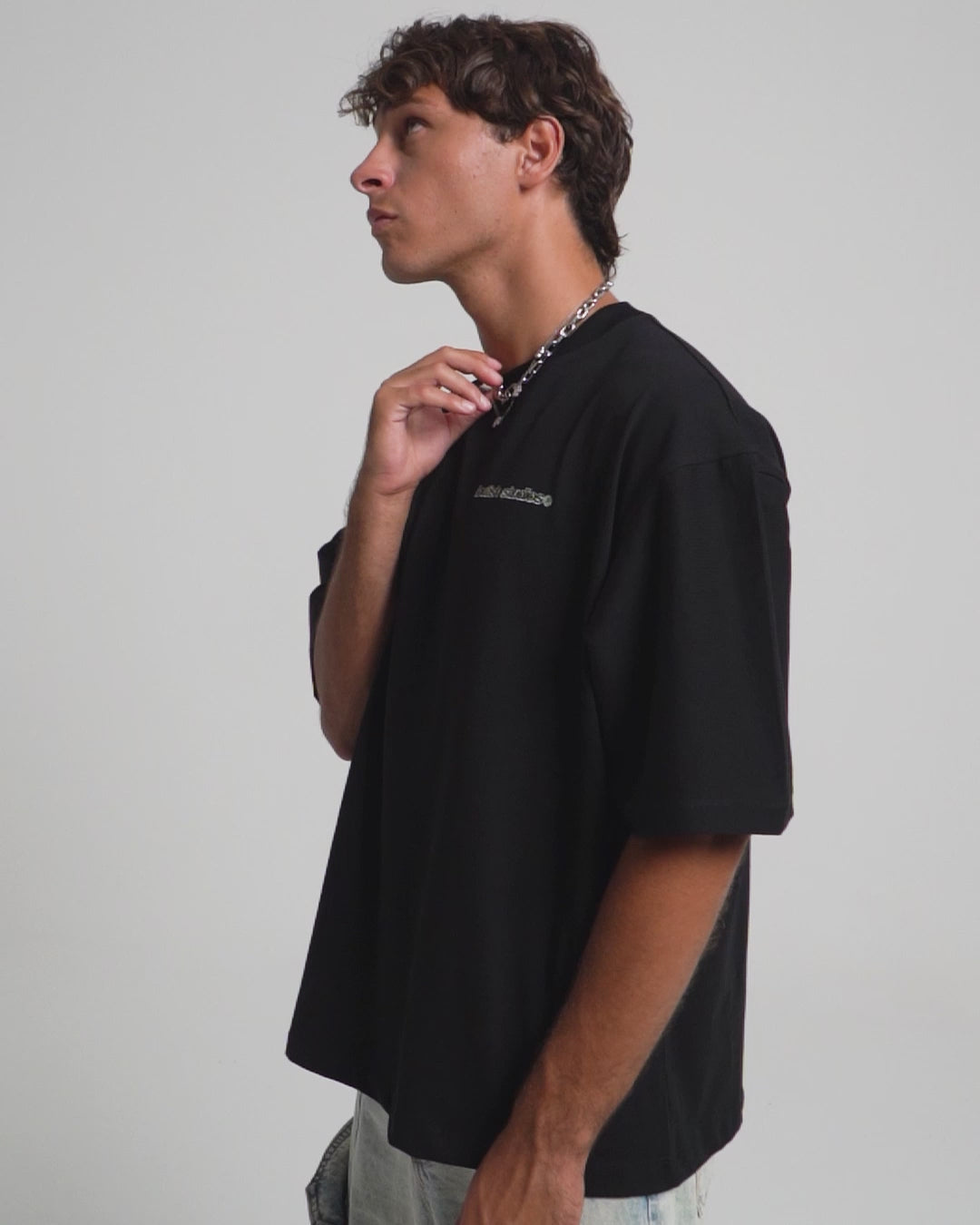 PURE FEELINGS BLACK TEE