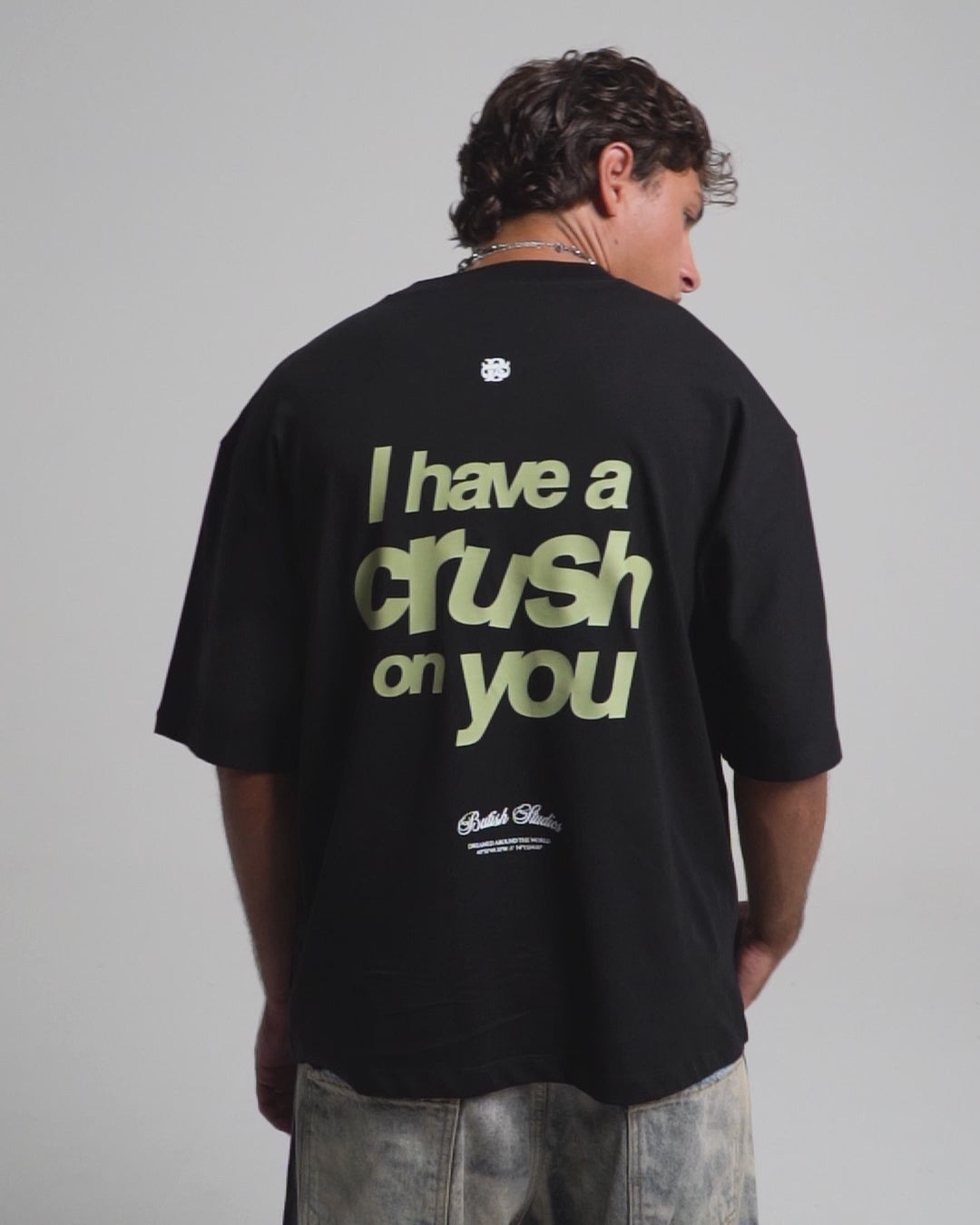 CRUSH ON U BLACK TEE